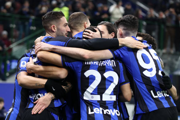 己的篮球哲 己的篮球哲